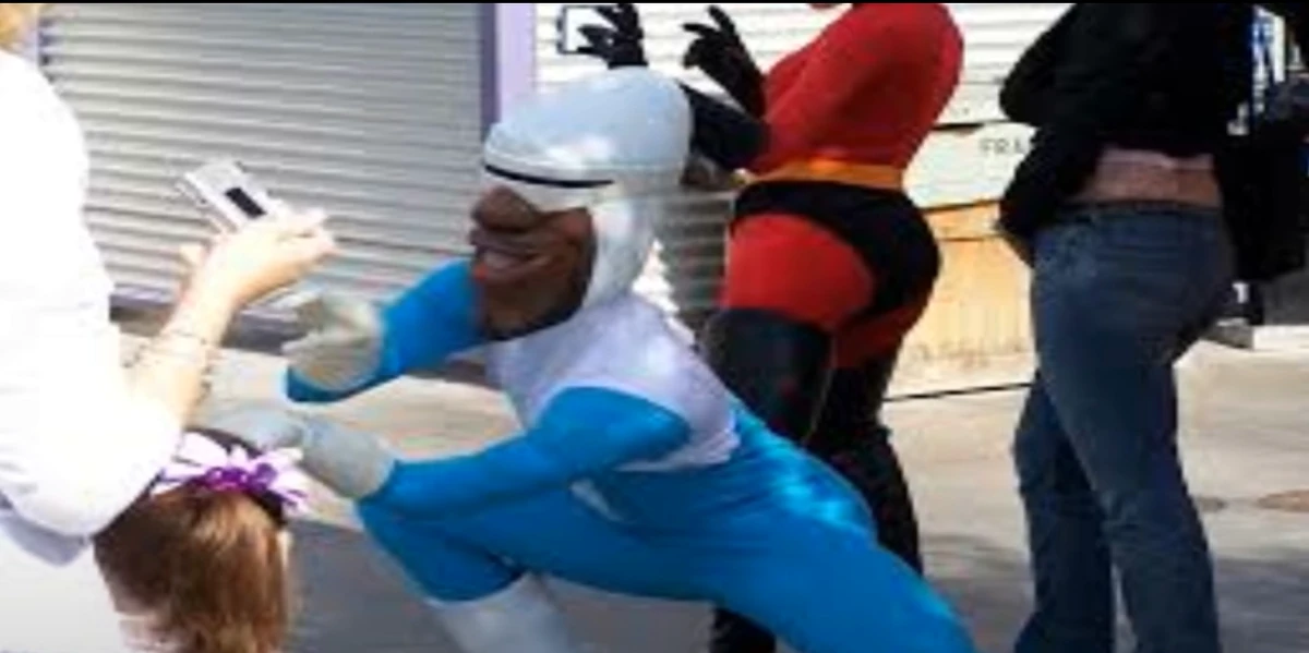Frozone dancing